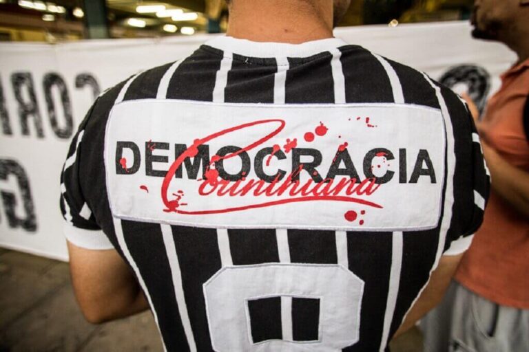 Democracia Corinthiana
