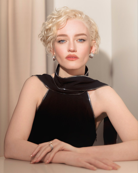 Emmy Julia Garner